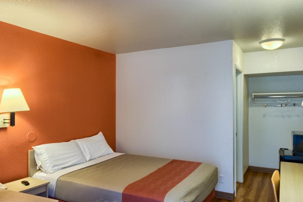 Motel 6-Everett, WA - North Rom bilde